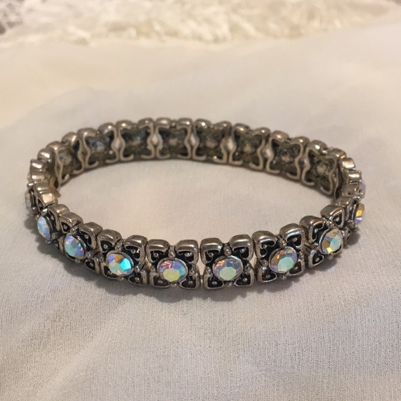 Lia Sophia Jewelry - Lia Sophia bracelet Lia Sophia Jewelry - Lia Sophia bracelet